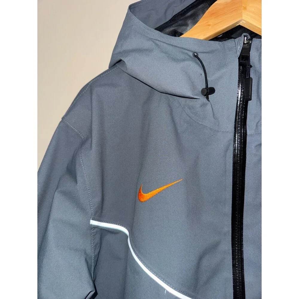 Men's S Nike Tennessee Volunteers Team Issued PE On-Field Storm-FIT Rain Jacket